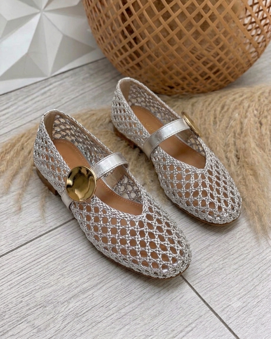 Liliana Woven Flat