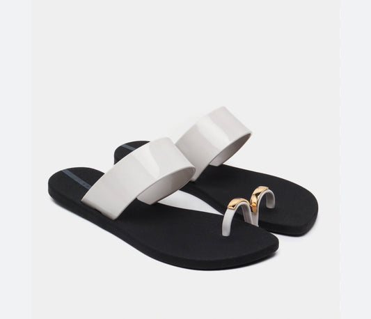 Voices Anello Ring Sandal