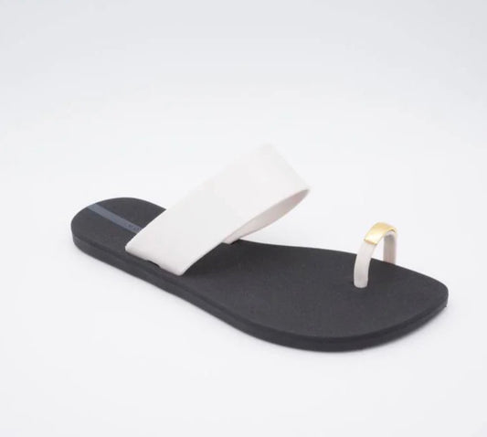 Voices Anello Ring Sandal