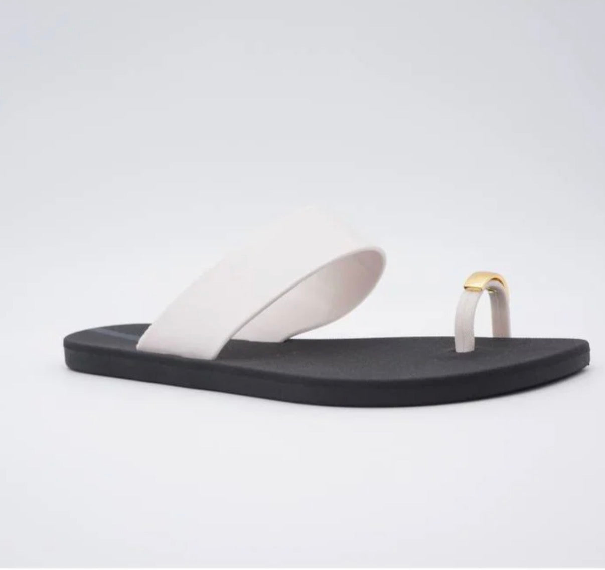 Voices Anello Ring Sandal