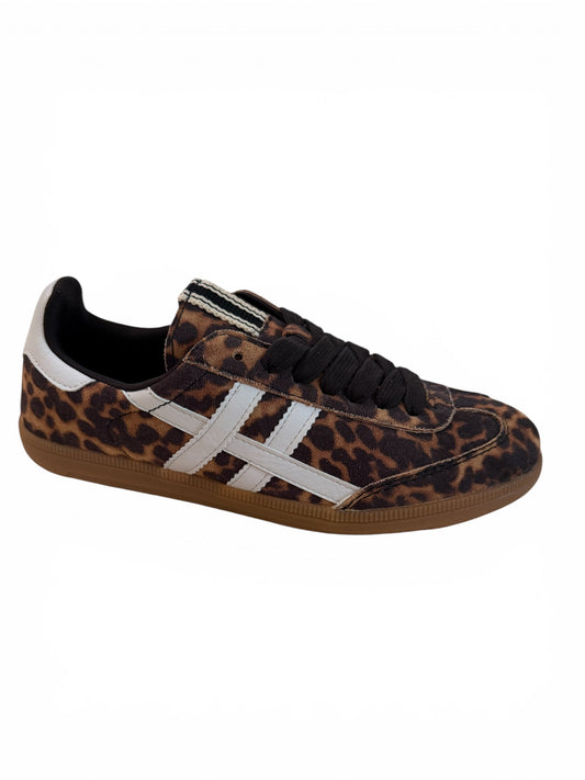 Dakkah Leopard Print Lace Up Sneaker