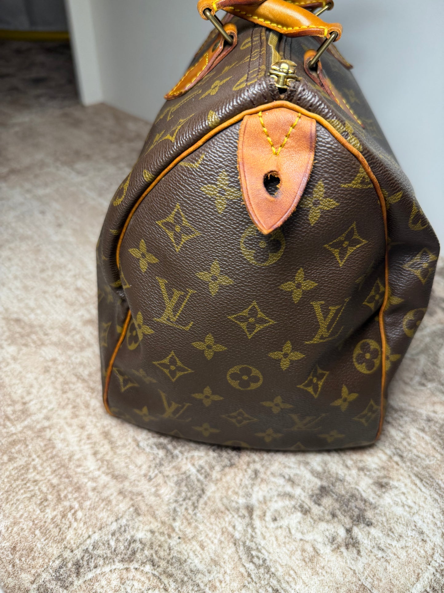 Louis Vuitton Speedy 35 Monogram Canvas
